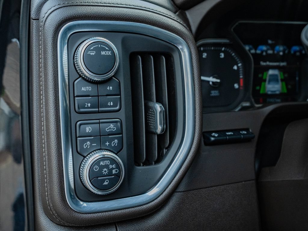 Used 2021 GMC Sierra 2500 Denali w/ Denali Ultimate Package AWD/4WD image 25
