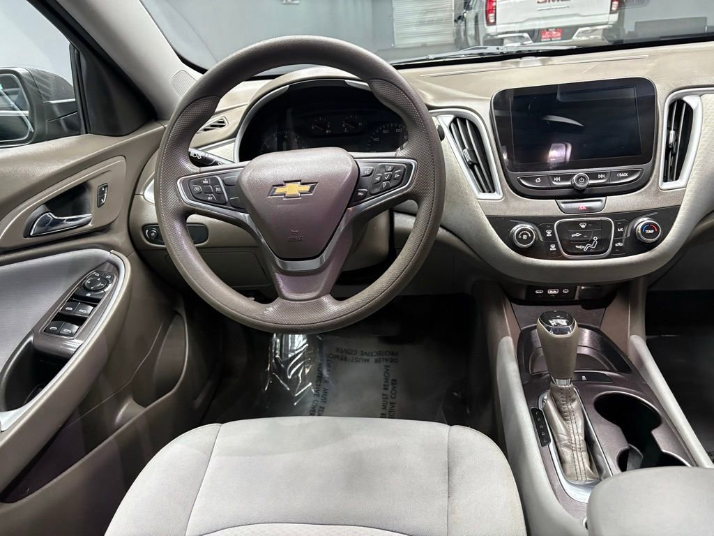 Used 2019 Chevrolet Malibu LS FWD image 29