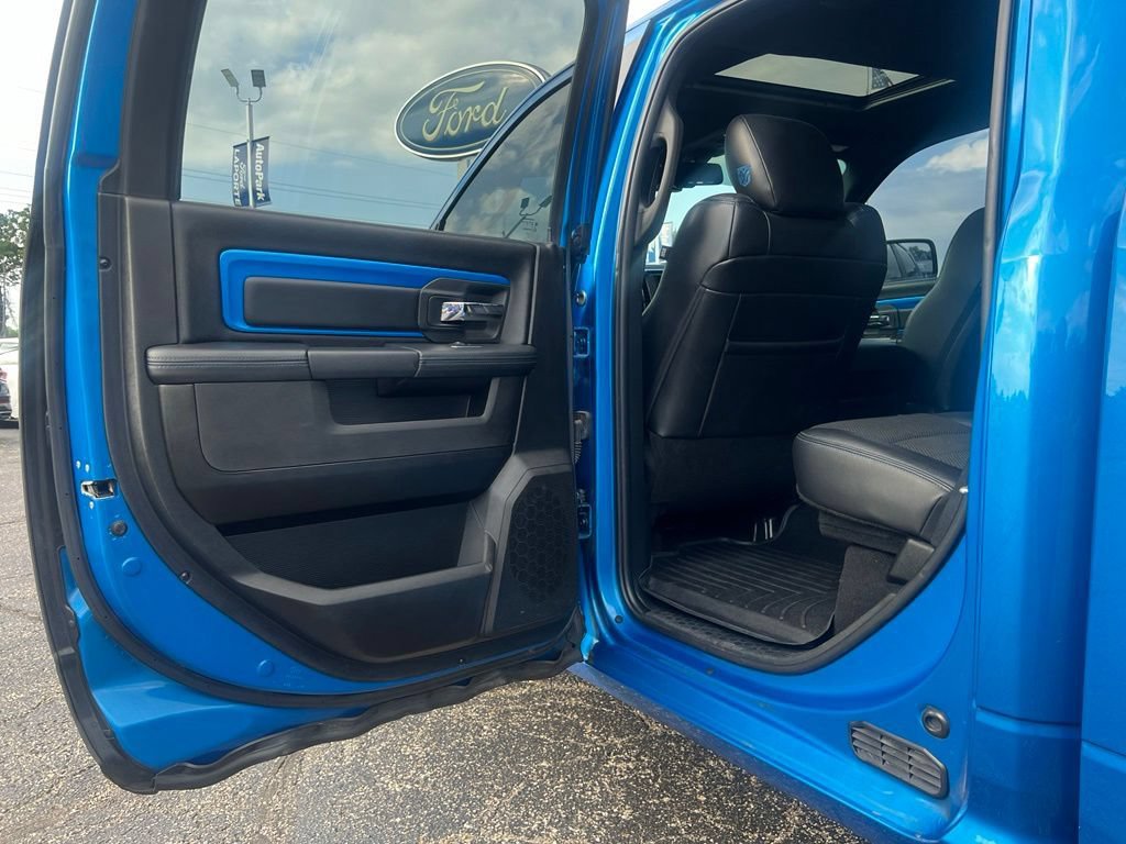 Used 2018 RAM 1500 Sport w/ Hydro Blue Sport Package AWD/4WD image 33