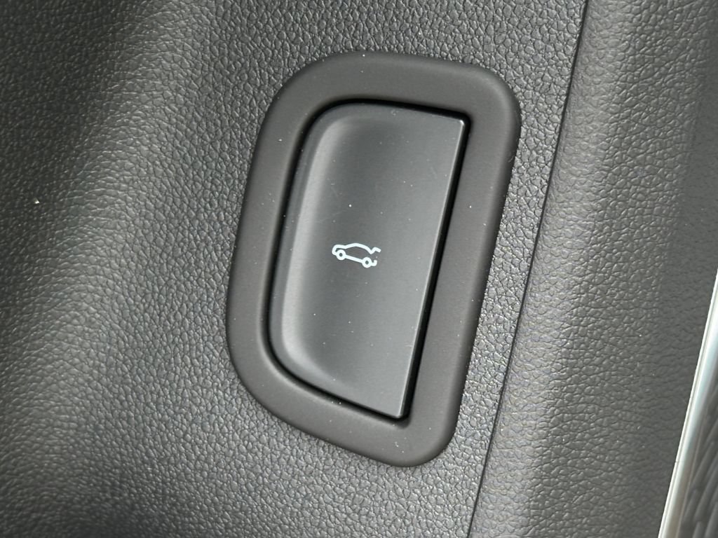 New 2026 GMC Acadia Elevation w/ Elevation Premium Package AWD/4WD image 37