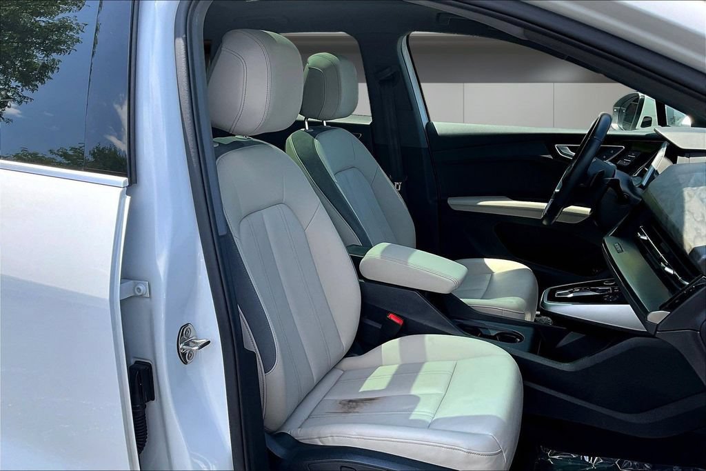 Used 2024 Audi Q4 e-tron Premium Plus AWD/4WD image 28