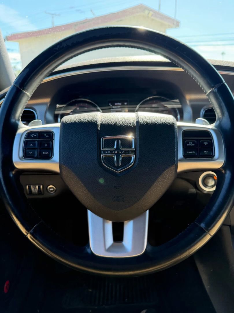 Used 2014 Dodge Charger R/T RWD image 19