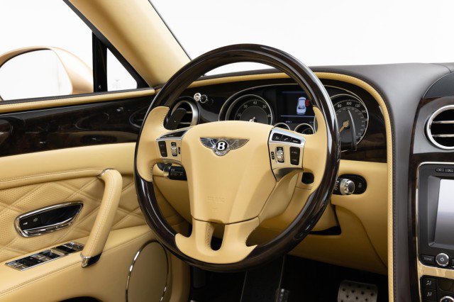 Used 2015 Bentley Flying Spur W12 image 10