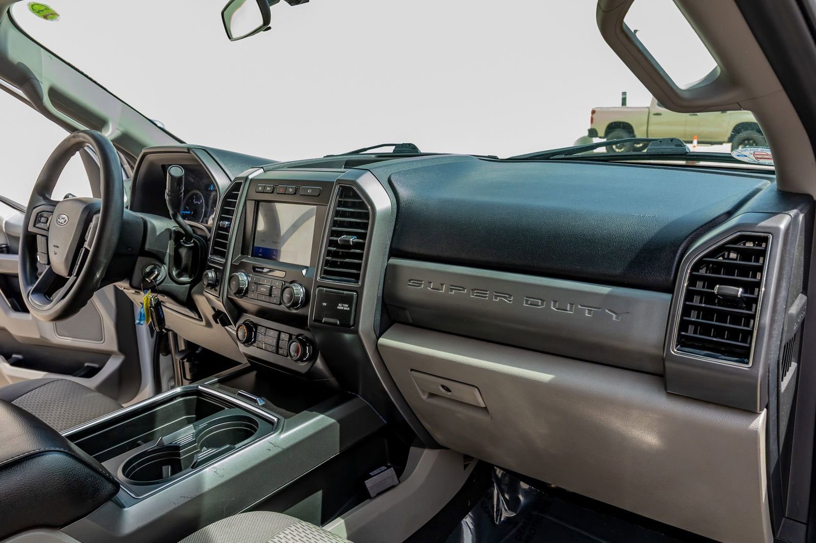Used 2021 Ford F250 XLT w/ XLT Premium Package AWD/4WD image 17