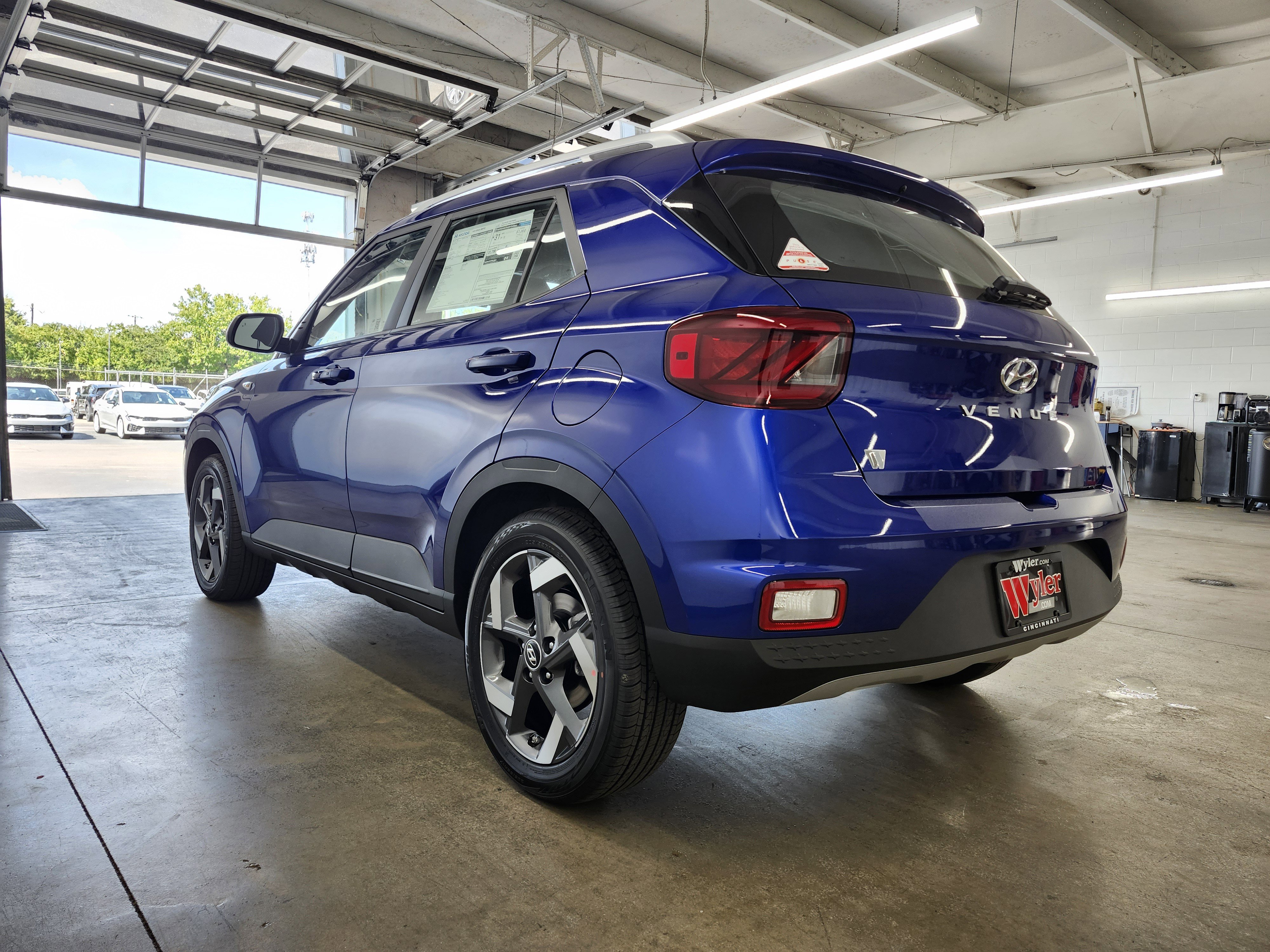 New 2025 Hyundai Venue Limited image 21