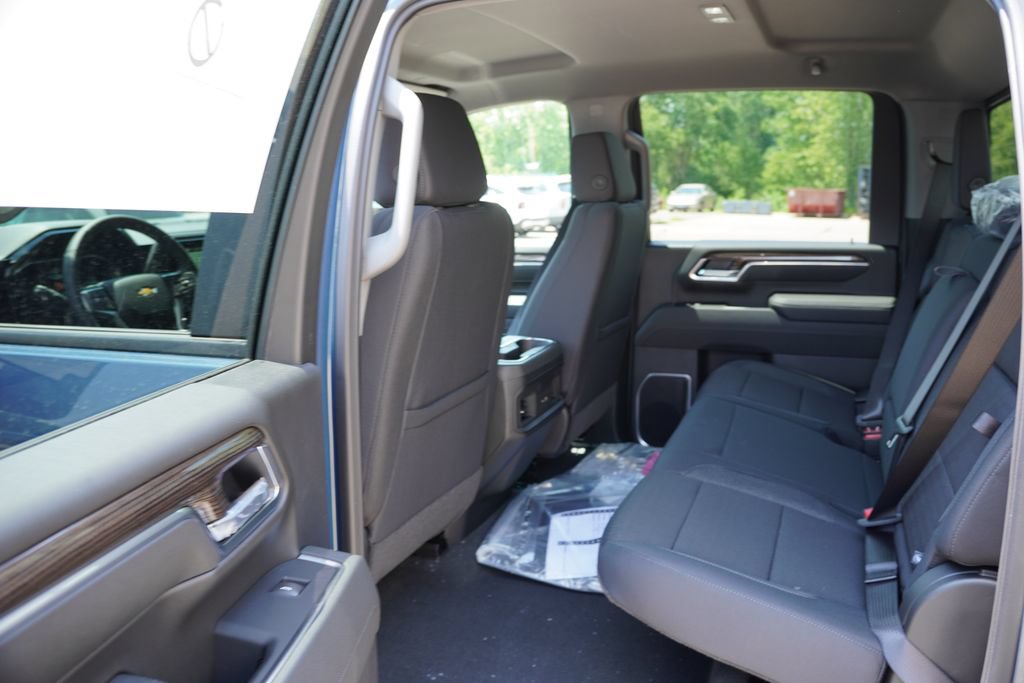 New 2026 Chevrolet Silverado 2500 LT w/ All Star Edition AWD/4WD image 11