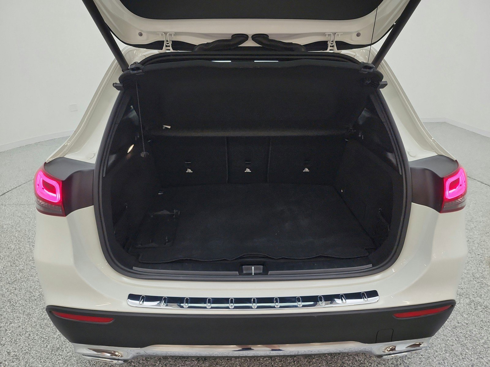 Certified 2022 Mercedes-Benz GLA 250 image 26