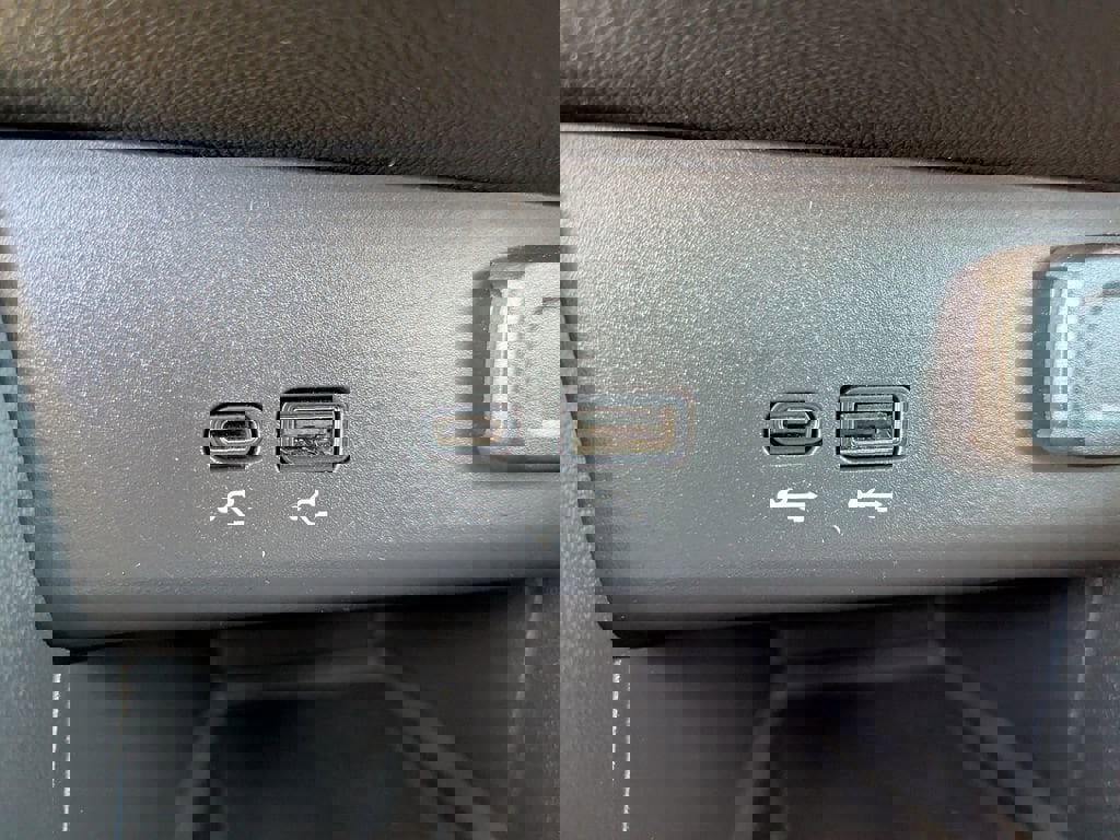 Used 2024 Buick Encore GX Avenir w/ Avenir Technology Package image 23