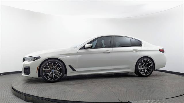 Used 2021 BMW 530i w/ M Sport Package RWD image 3