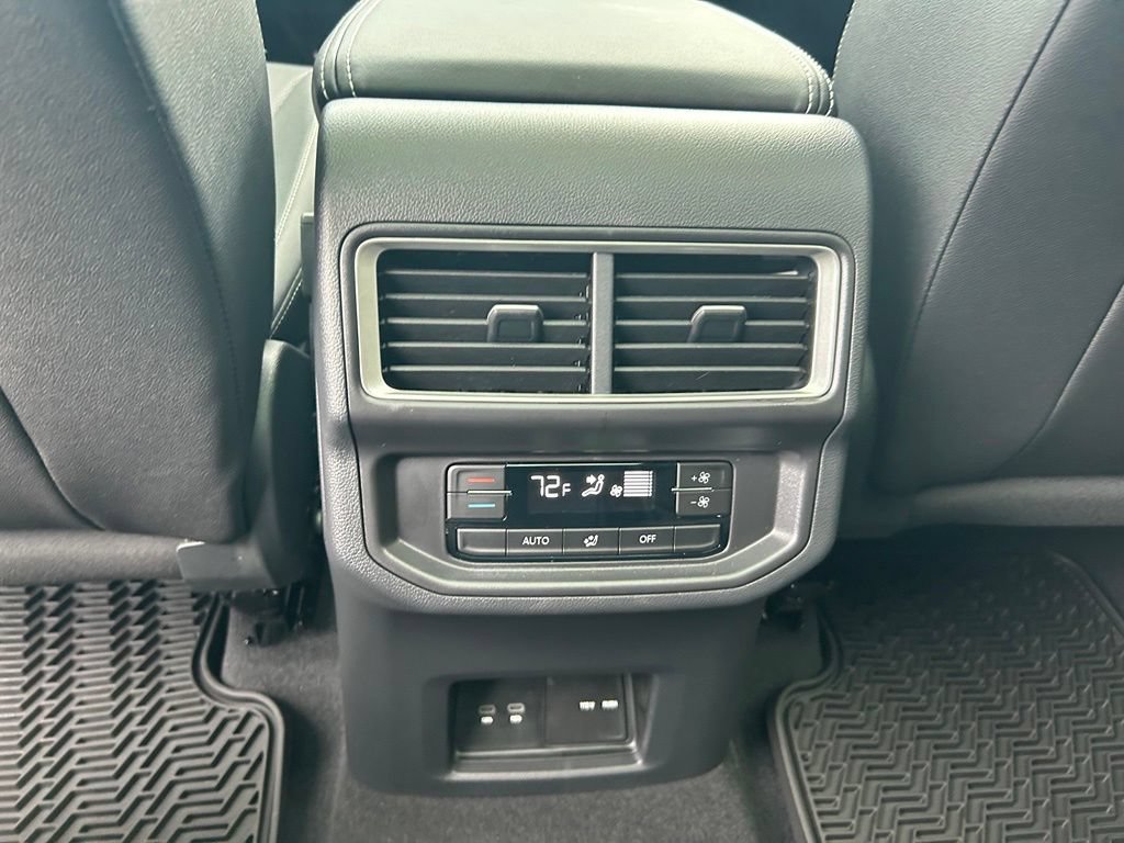 New 2026 Volkswagen Atlas SE FWD image 41