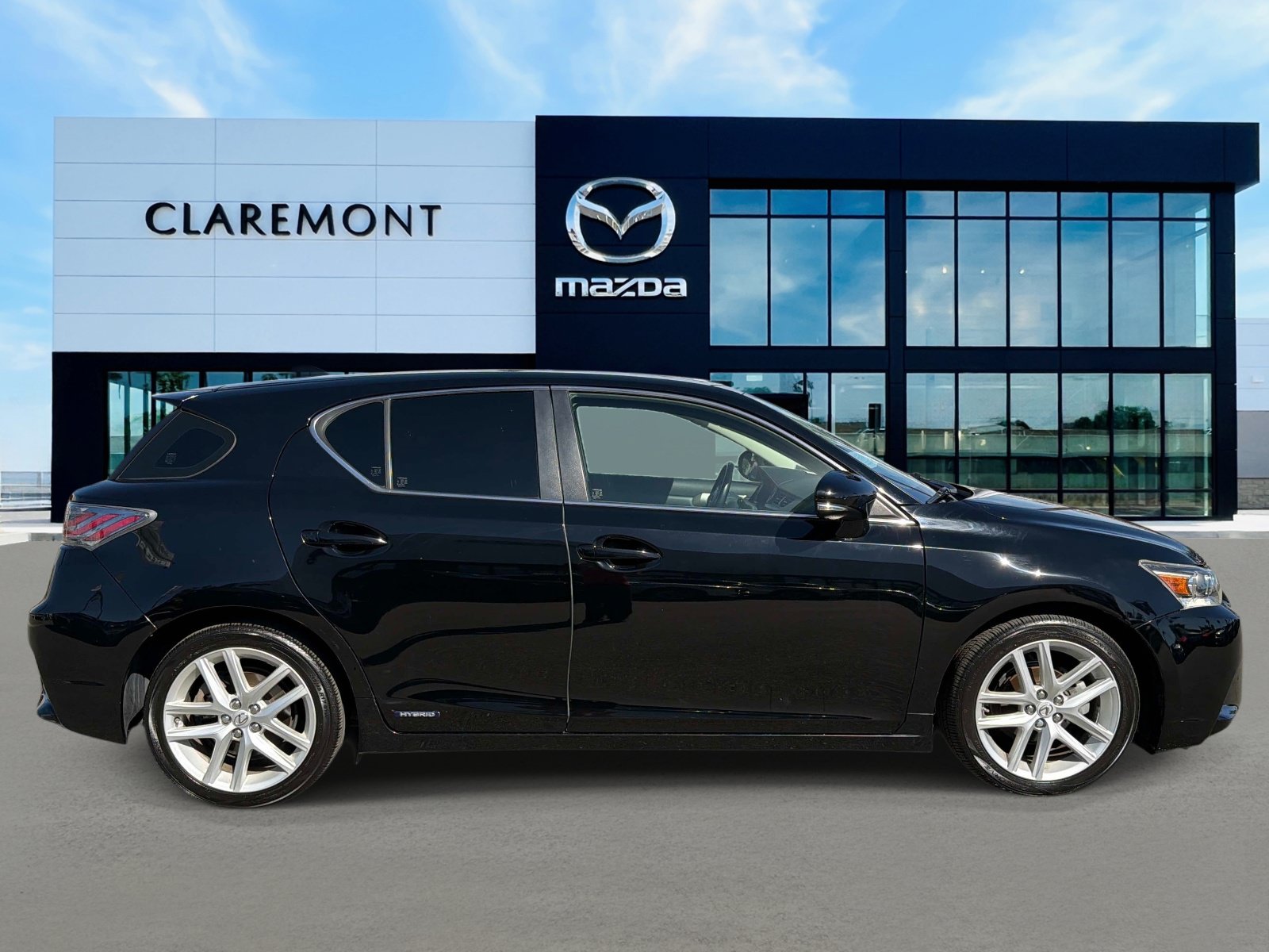 Used 2016 Lexus CT 200h w/ Accessory Package 2 FWD image 4