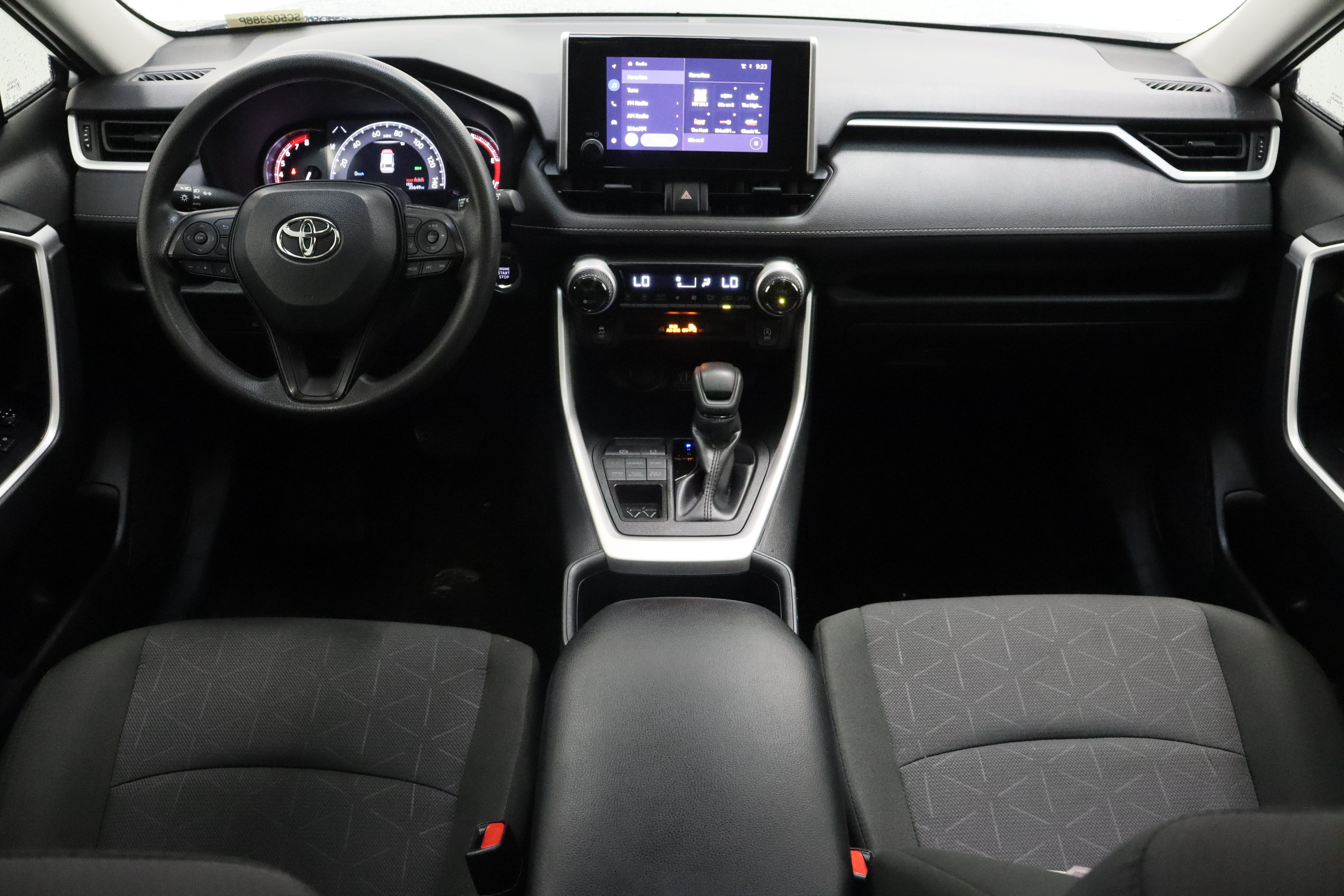 Used 2025 Toyota RAV4 XLE w/ Convenience Package AWD/4WD image 30
