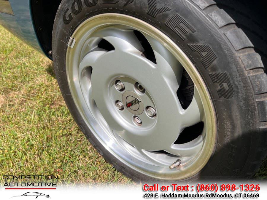 Used 1992 Chevrolet Corvette Coupe image 20