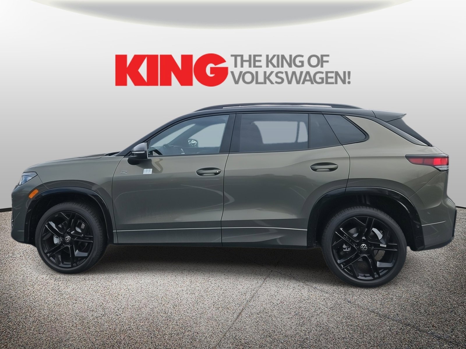 New 2026 Volkswagen Tiguan SE R-Line image 7