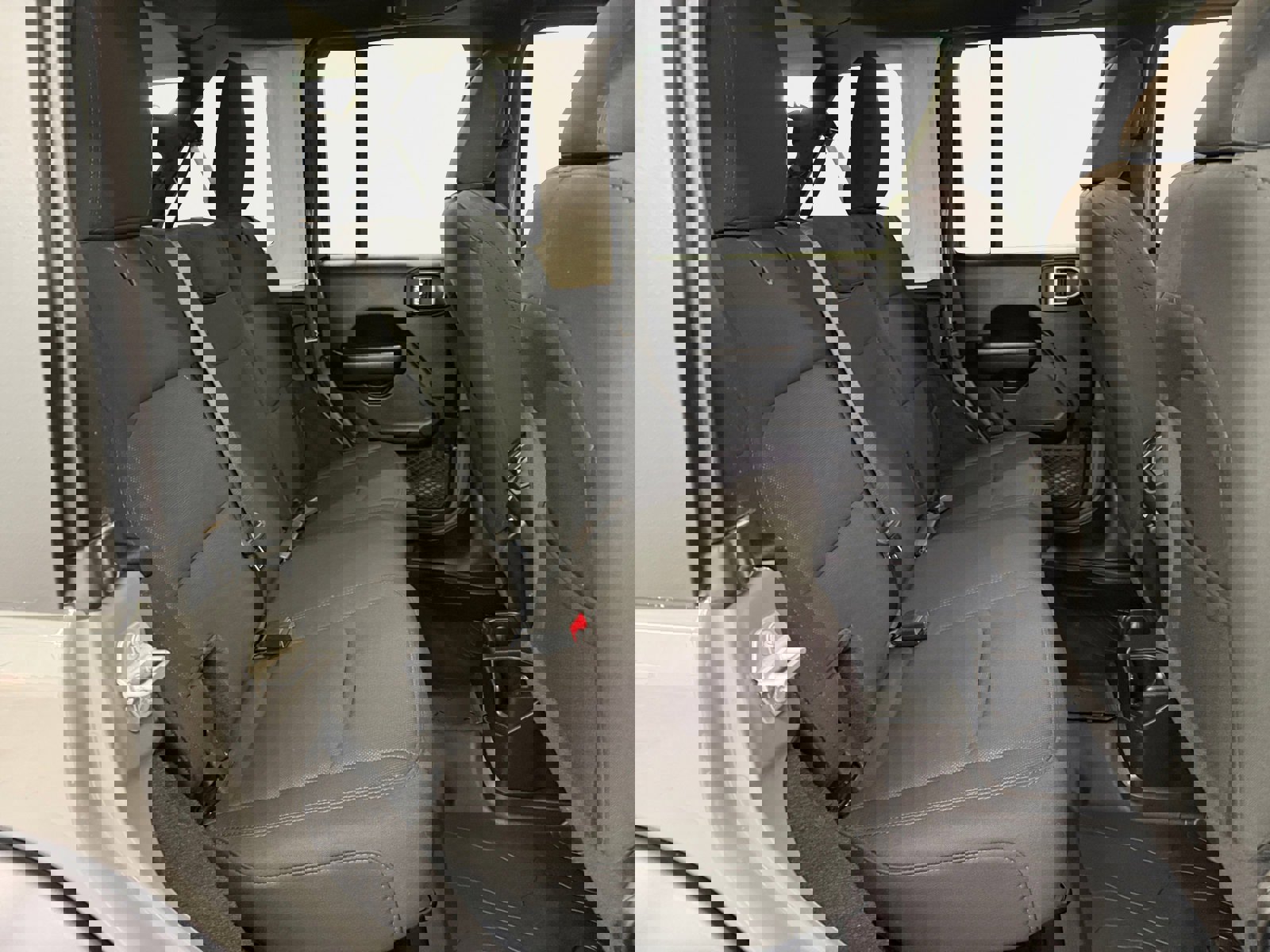 Used 2020 Jeep Wrangler Willys image 11