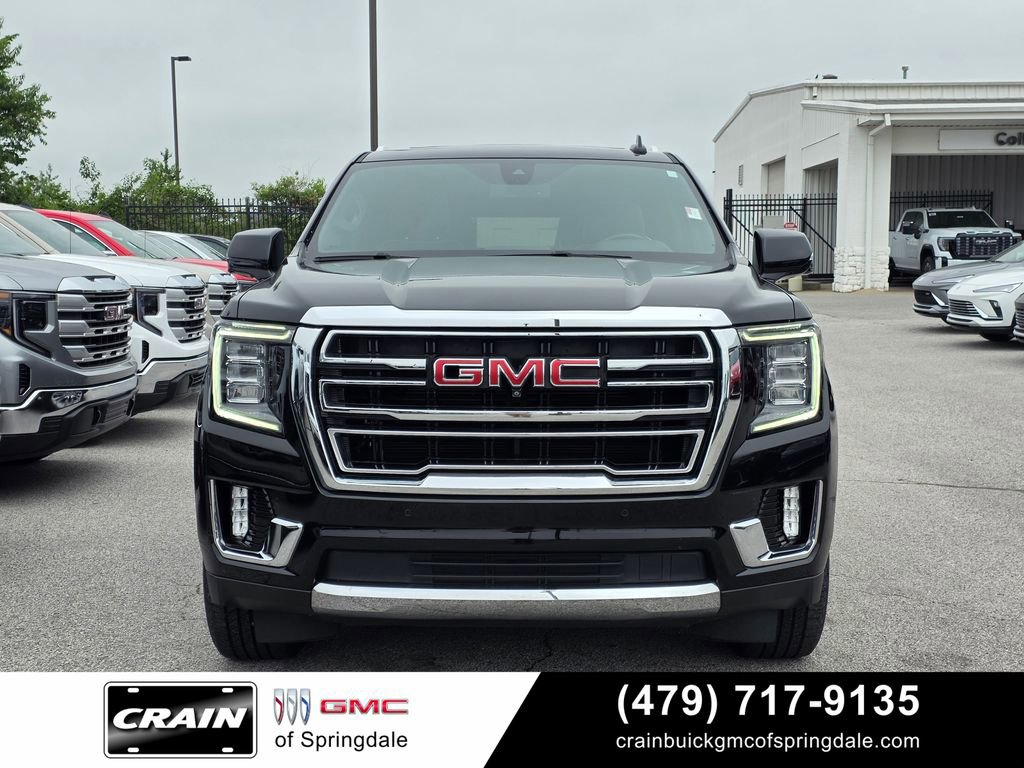 Used 2022 GMC Yukon XL SLT w/ SLT Premium Package AWD/4WD image 2