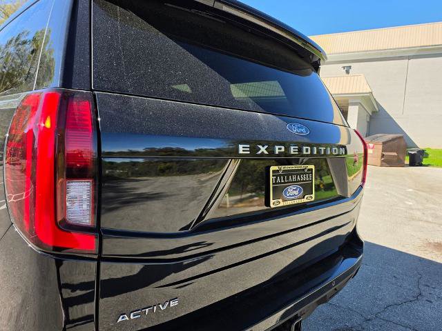 Certified 2025 Ford Expedition Active image 25