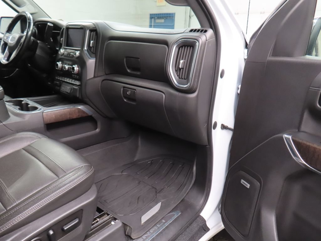 Used 2020 GMC Sierra 1500 Denali w/ Driver Alert Package II AWD/4WD image 30
