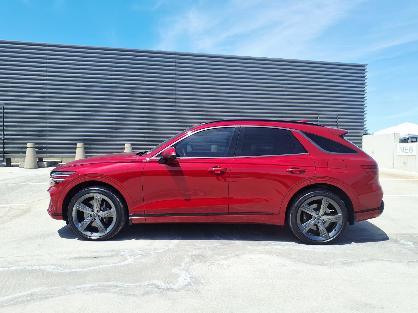 Certified 2023 Genesis GV70 2.5T w/ Sport Prestige Package AWD/4WD image 3