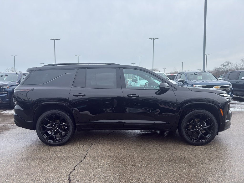 Used 2024 Chevrolet Traverse RS w/ LPO, Floor Liner Package image 4