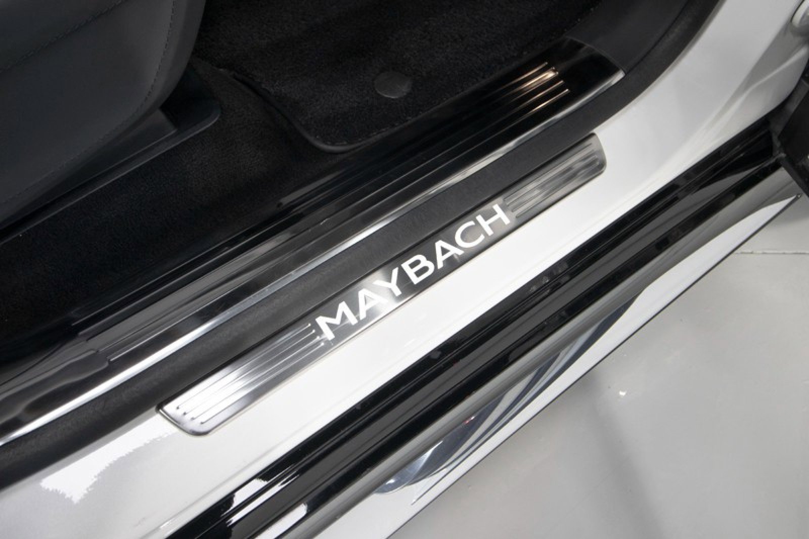 Used 2024 Mercedes-Benz Maybach GLS 600 4MATIC image 54