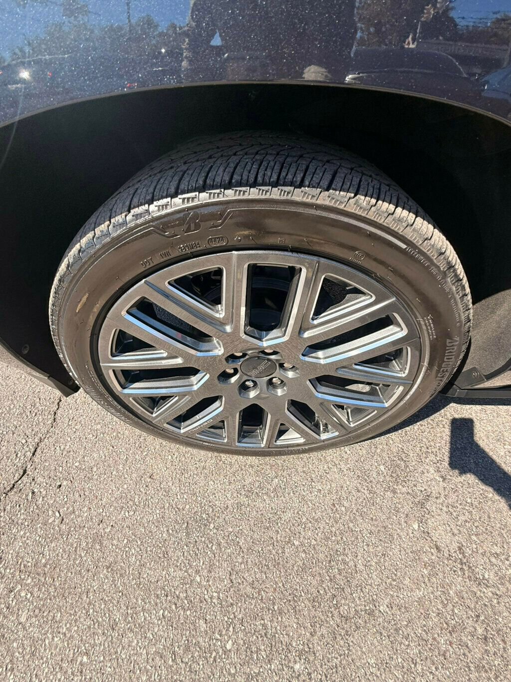 Used 2025 GMC Yukon XL Denali Ultimate image 39