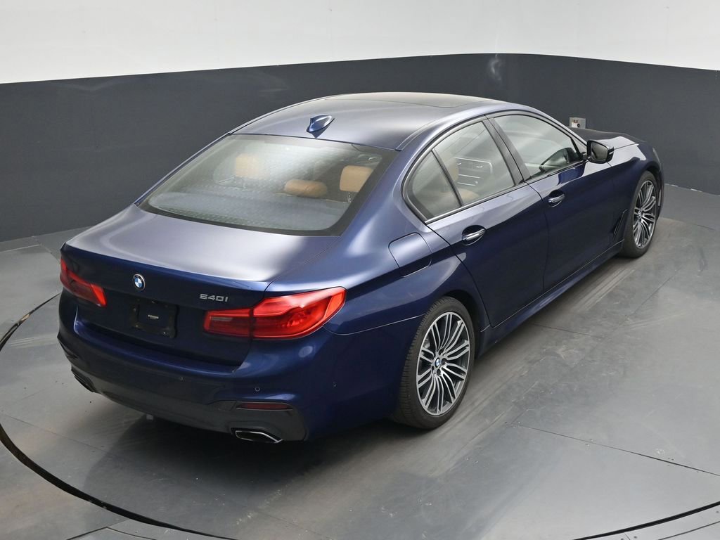 Used 2018 BMW 540i image 24