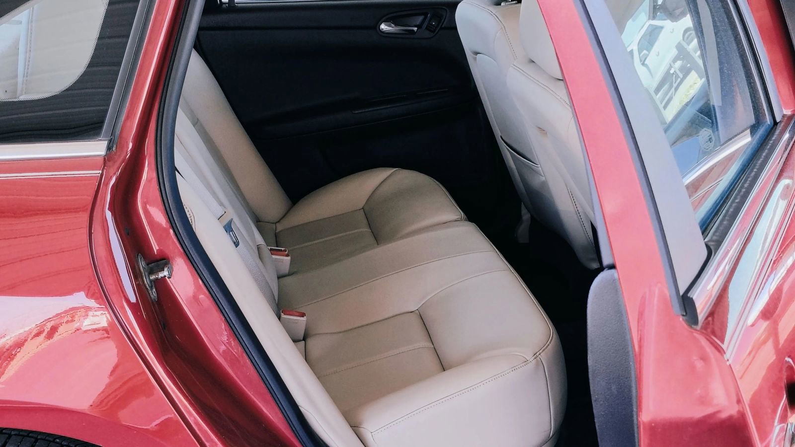 Used 2013 Chevrolet Impala LTZ image 15