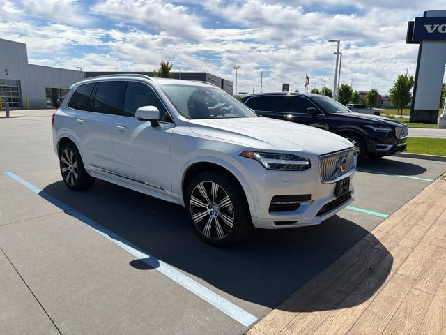 Used 2024 Volvo XC90 T8 Ultimate w/ Protection Package Premier AWD/4WD image 8