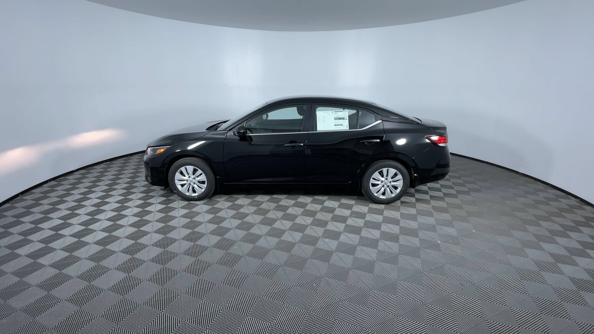 Certified 2025 Nissan Sentra S FWD image 6