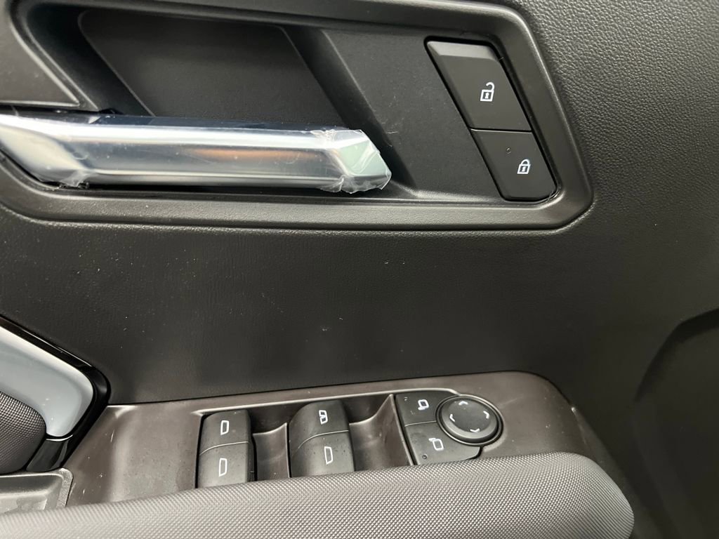 Used 2026 Chevrolet Colorado Z71 image 12