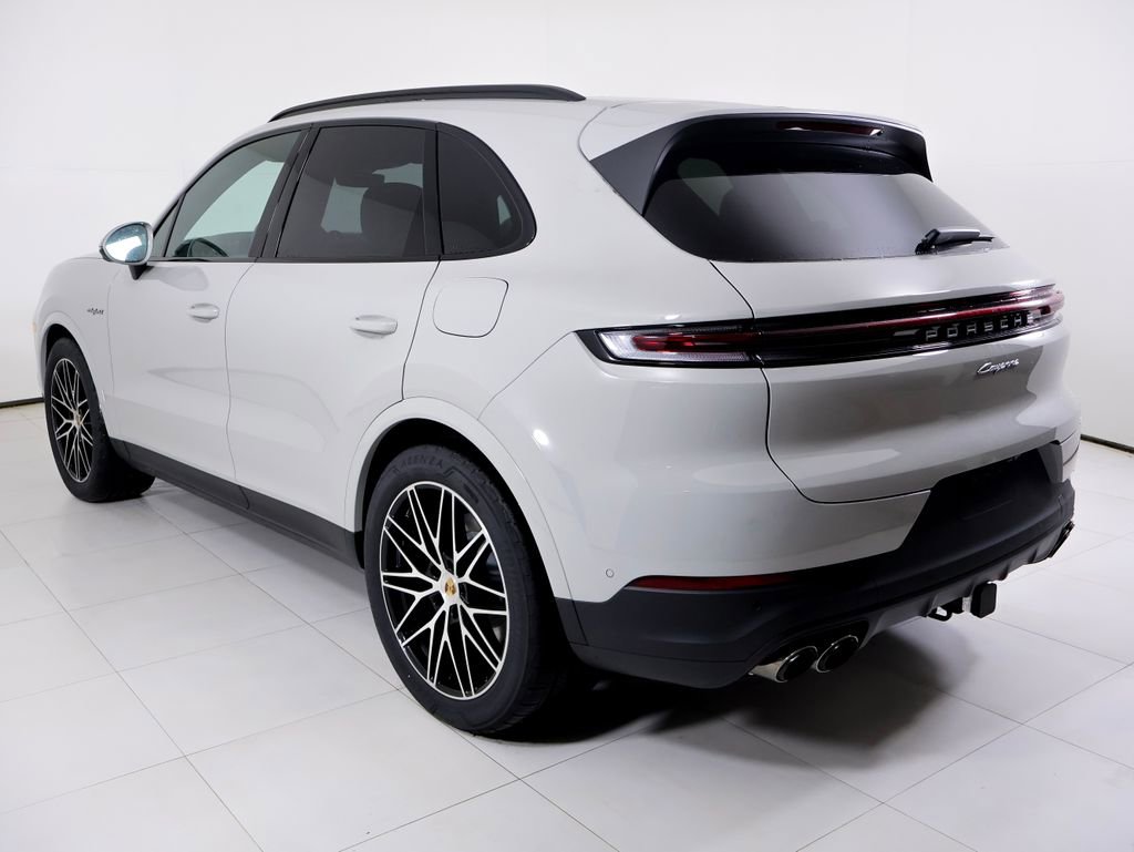 New 2026 Porsche Cayenne E-Hybrid image 3