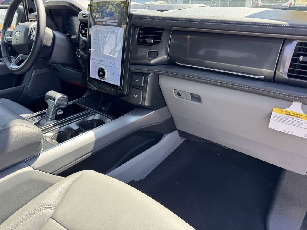 Used 2025 Ford F150 Lightning Flash AWD/4WD image 7