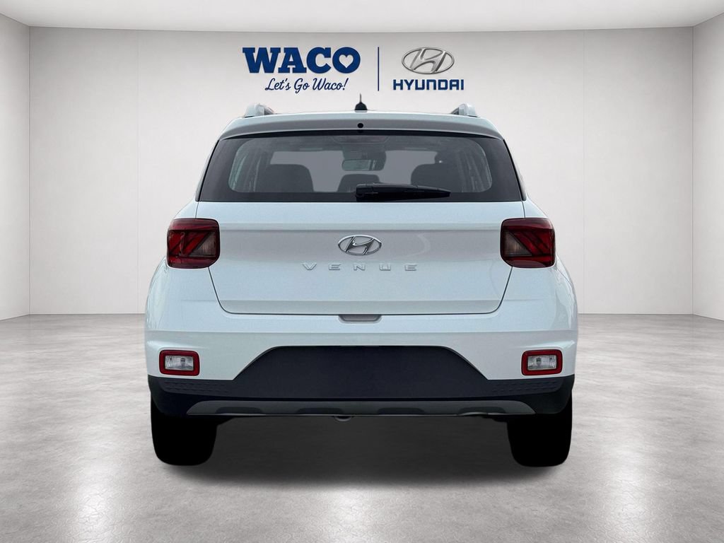 Used 2026 Hyundai Venue SEL FWD image 8