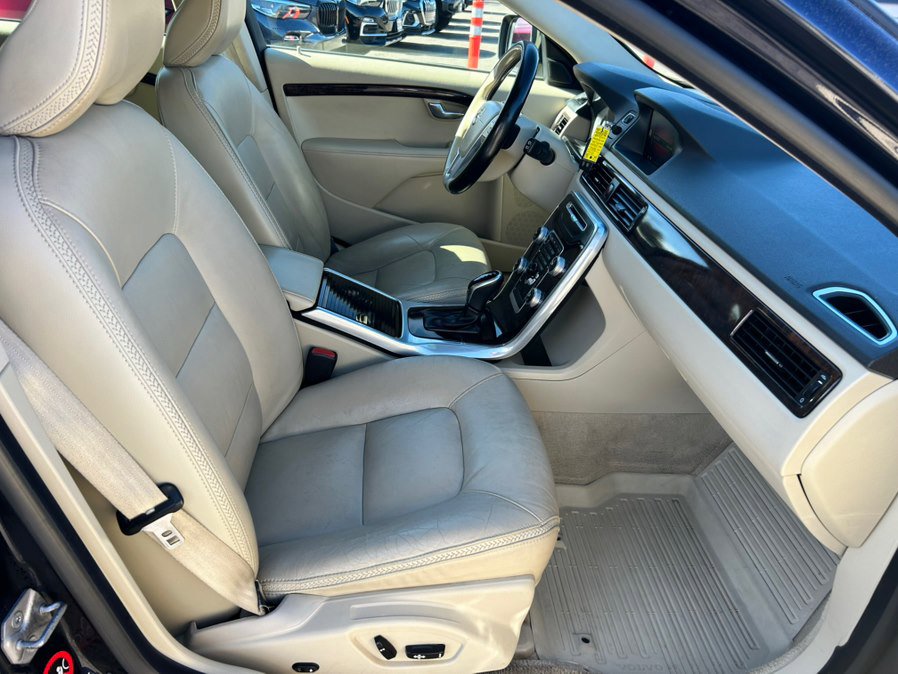 Used 2016 Volvo XC70 T5 Premier w/ Proximity Package image 18