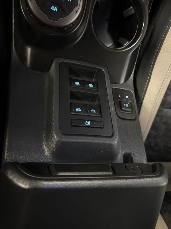 Used 2023 Ford Bronco Wildtrak image 84