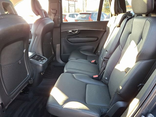 Used 2020 Volvo XC90 T6 Momentum image 10