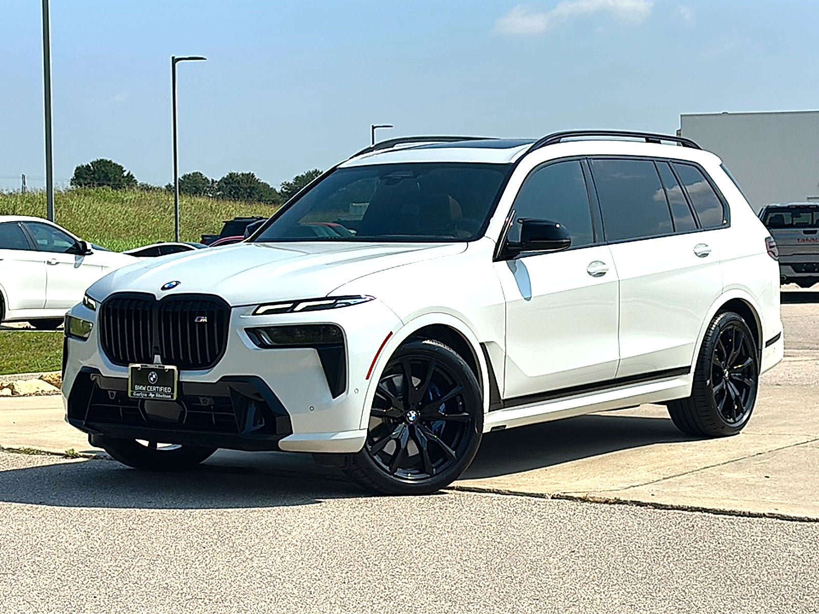 Used 2025 BMW X7 M60i AWD/4WD image 2