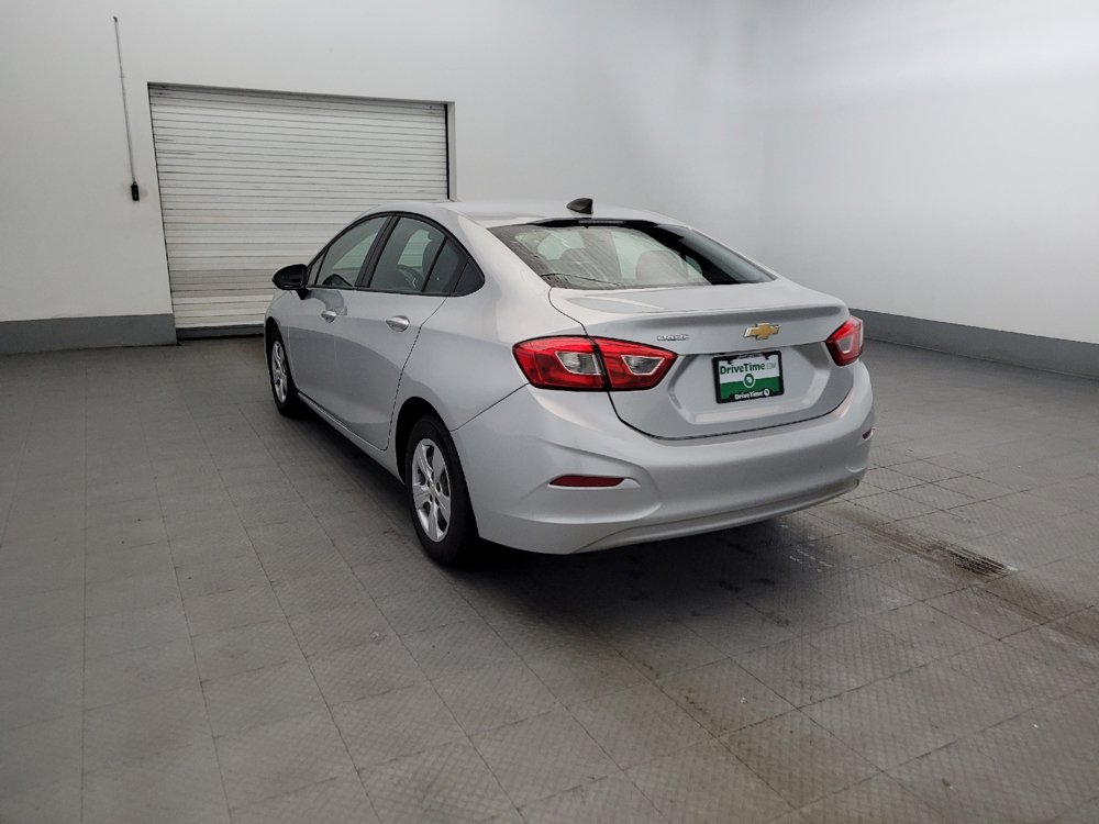 Used 2018 Chevrolet Cruze LS FWD image 5