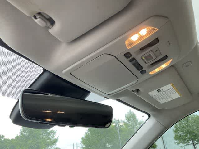 Used 2023 Toyota Highlander XLE FWD image 26