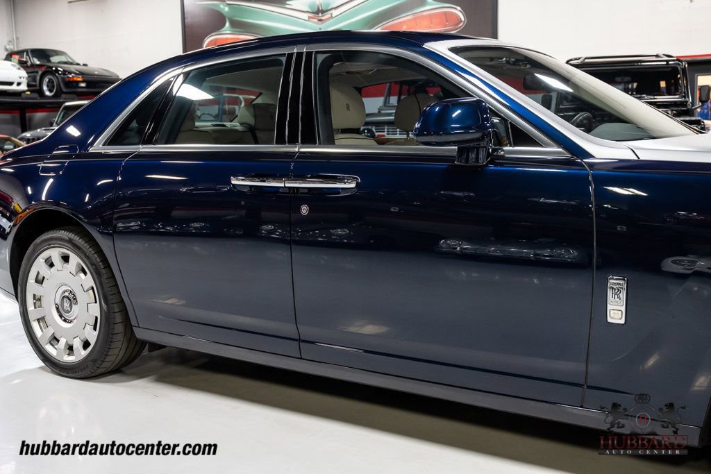 Used 2013 Rolls-Royce Ghost image 37