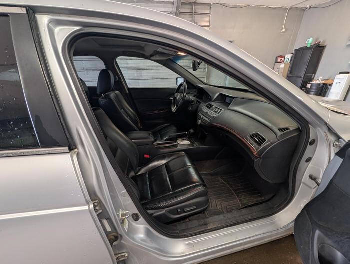 Used 2010 Honda Crosstour EX-L image 29