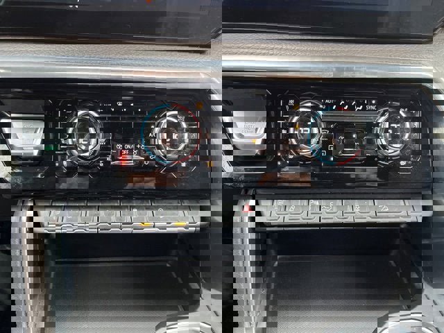 Certified 2024 GMC Sierra 3500 Denali w/ Denali Reserve Package image 16