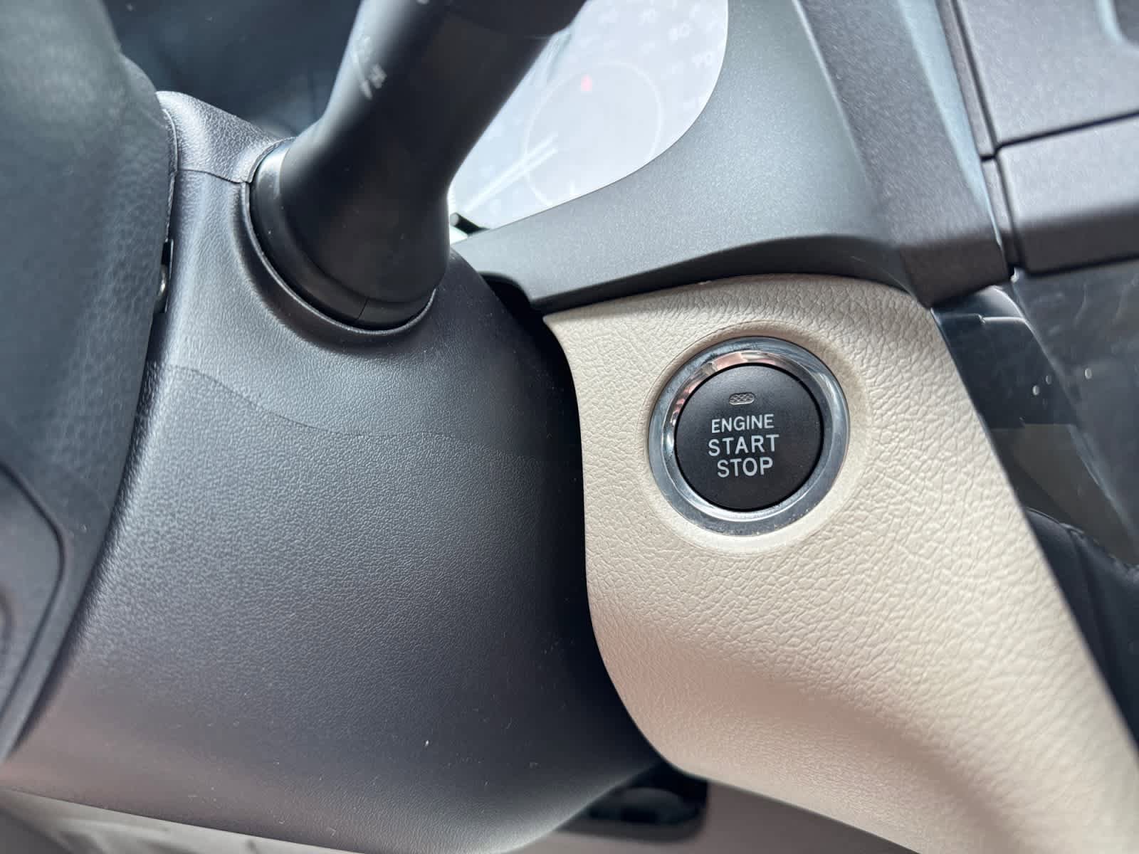 Used 2019 Toyota Sienna XLE w/ XLE Navigation Package FWD image 7