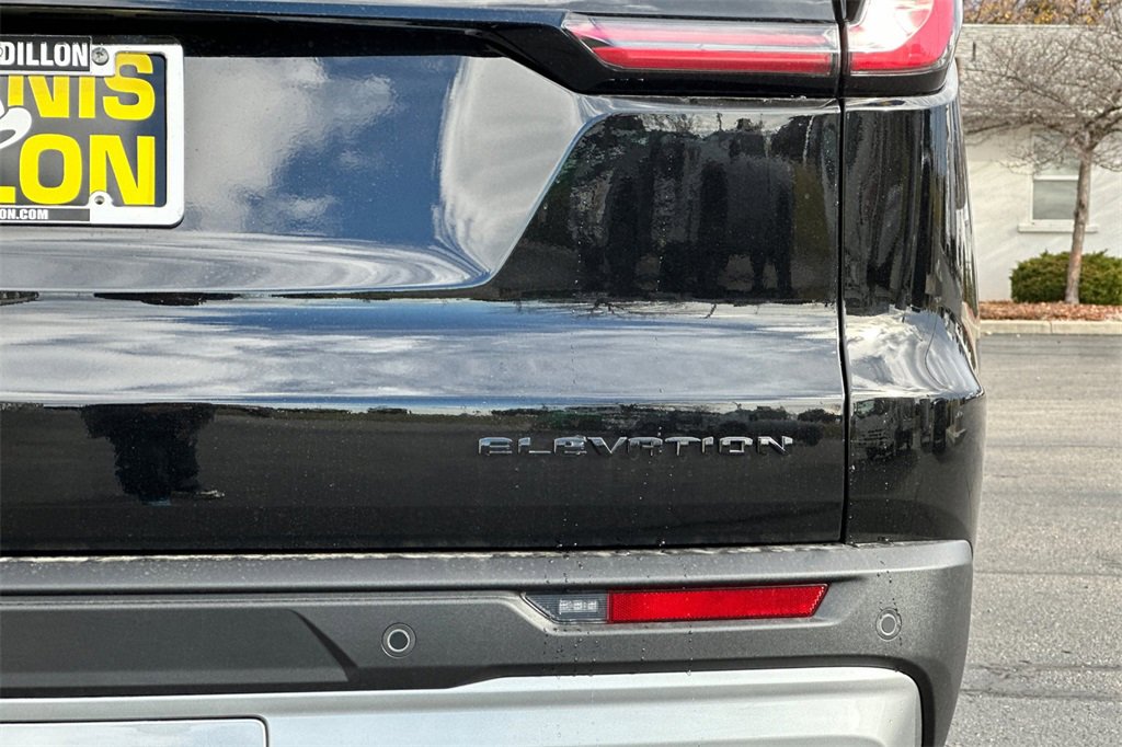 New 2025 GMC Acadia Elevation image 7