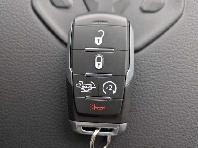 New 2026 RAM 3500 Laramie AWD/4WD image 30