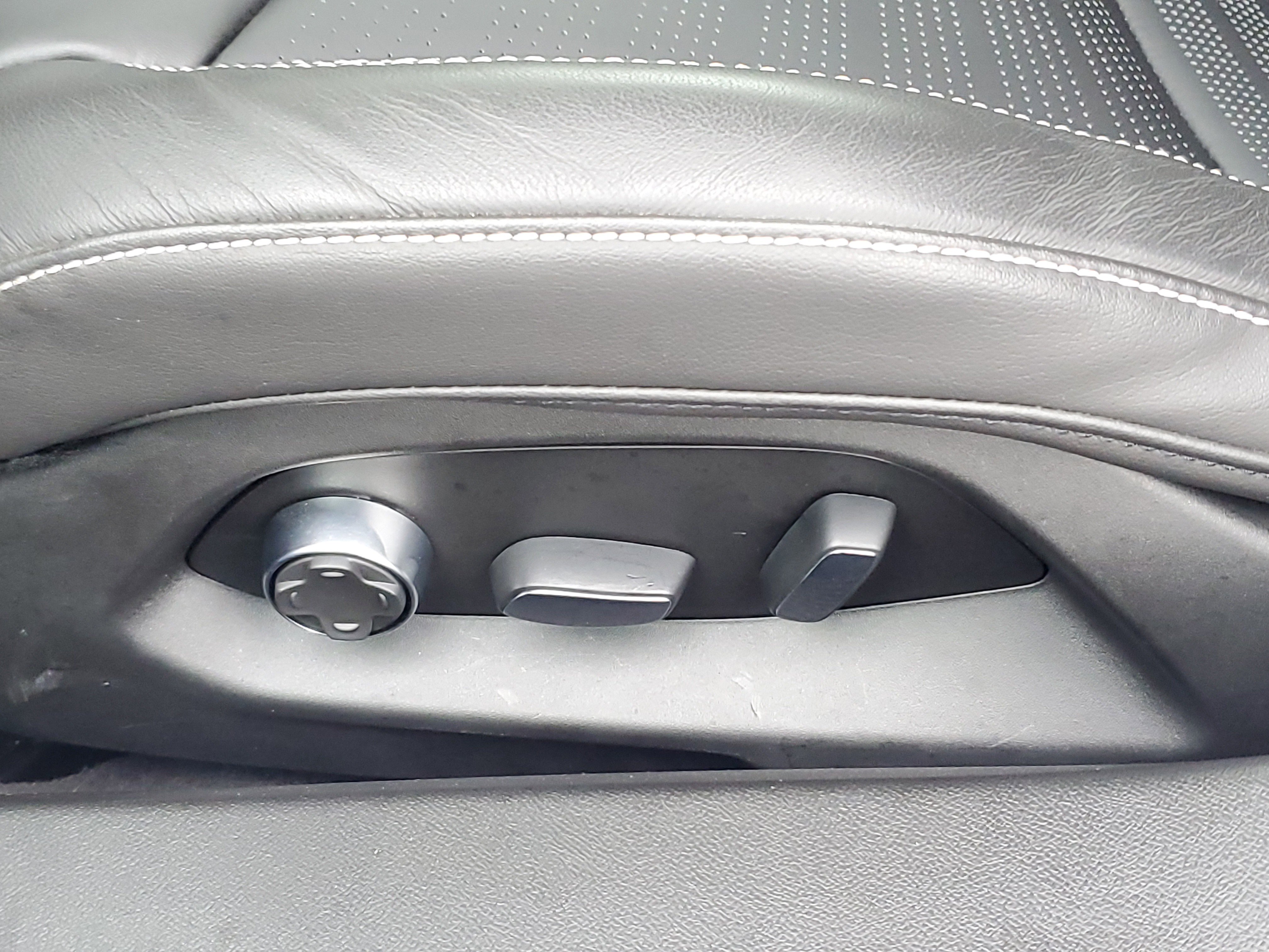 Used 2023 Chevrolet Corvette 3LT w/ Z51 Performance Package image 29