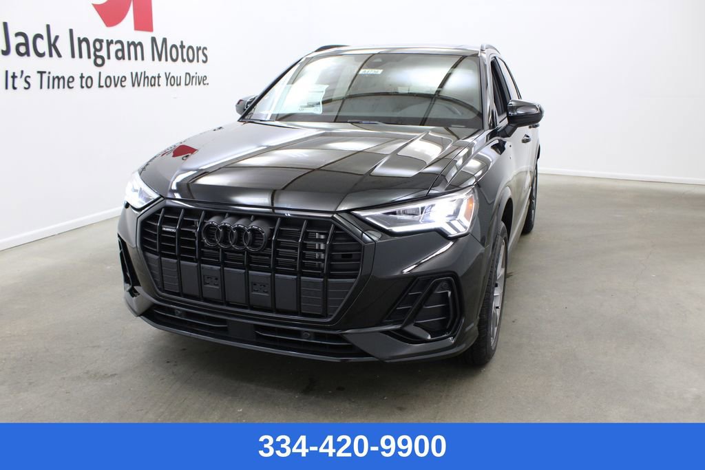 New 2025 Audi Q3 2.0T Premium