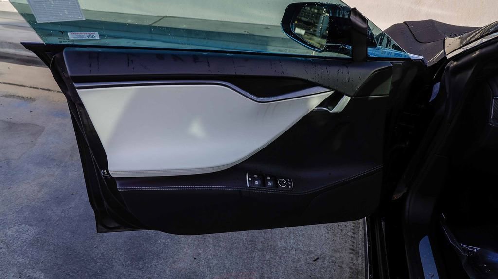 Used 2021 Tesla Model S Performance image 25