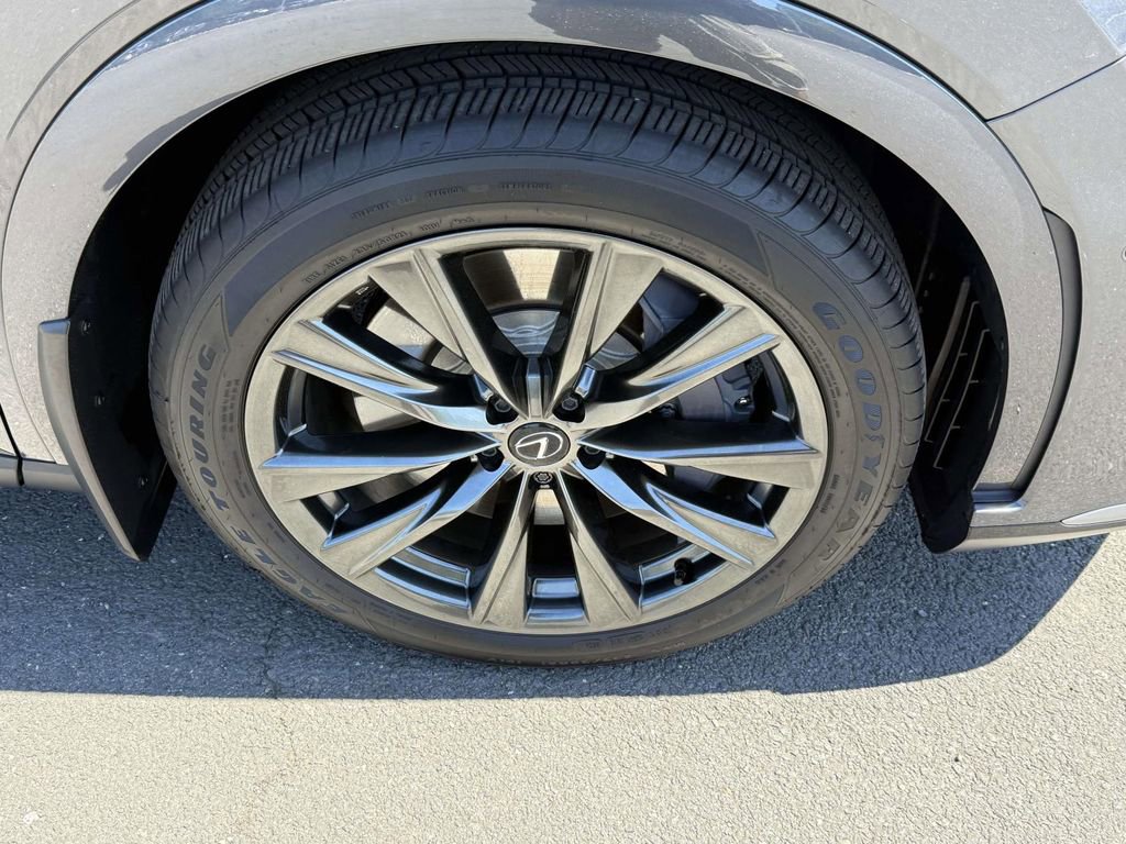 Used 2024 Lexus RX 350 F Sport w/ Convenience Package AWD/4WD image 7